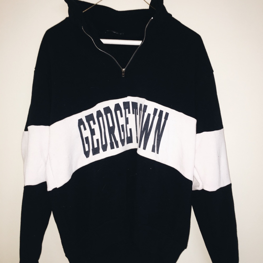 Brandy Melville Georgetown sweatshirt